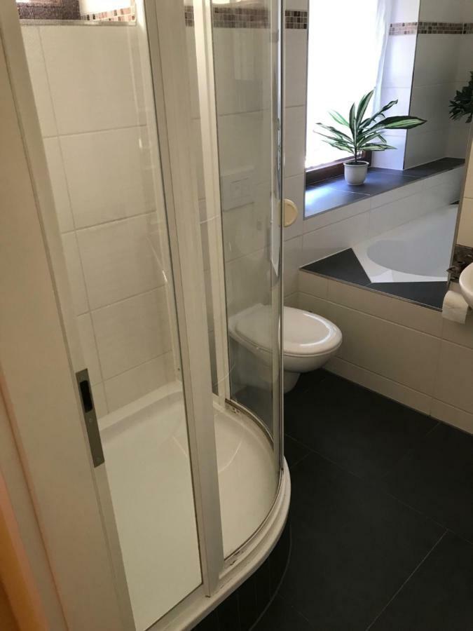 Wieko Ferienwohnungen Plauen Luaran gambar